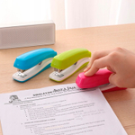 Степлер DELI "Е0350" до 25 листов, ассорти