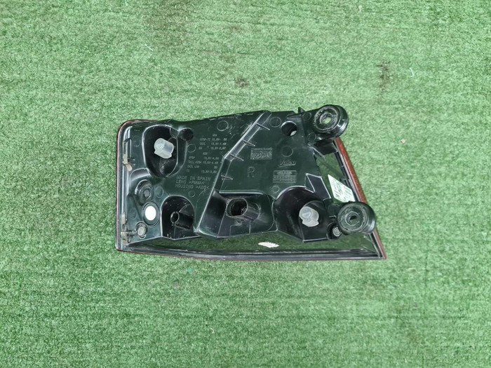 Фонарь правый внешний Audi A6 C7 (2014-2018)