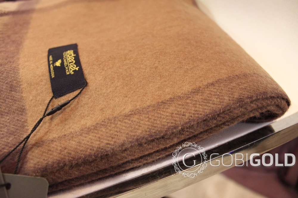 Плед из 100% верблюжьей шерсти 150x200 см. (ERDENET) - камел-бежевый