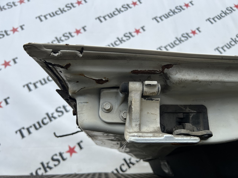 Дверь правая в сборе 2023г