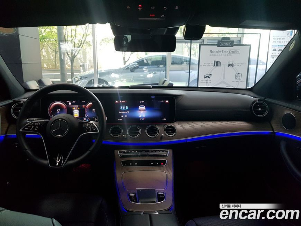 Mercedes-Benz E-Class W213 E250 Exclusive (04.2022)