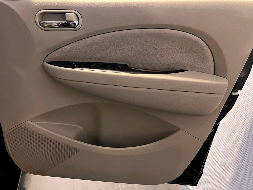 Mazda Biante, 2010 год
