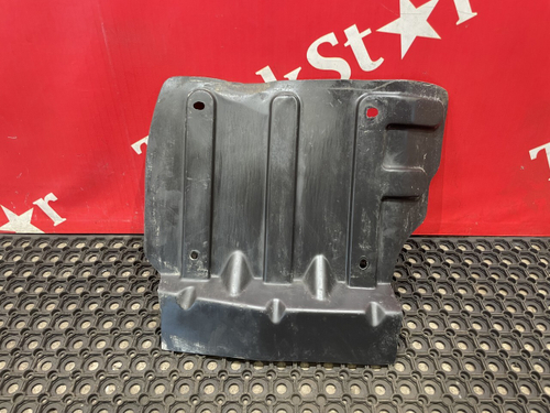 Накладка подножки левой 2023г.