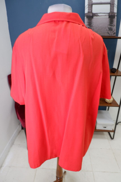 Блузка яркая на пуговицах 60+ размер