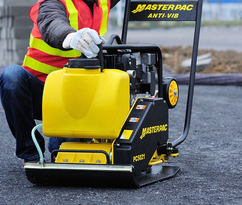 Виброплита бензиновая Masterpac PC5021H - [115 кг / 21 кН / Honda GX160]