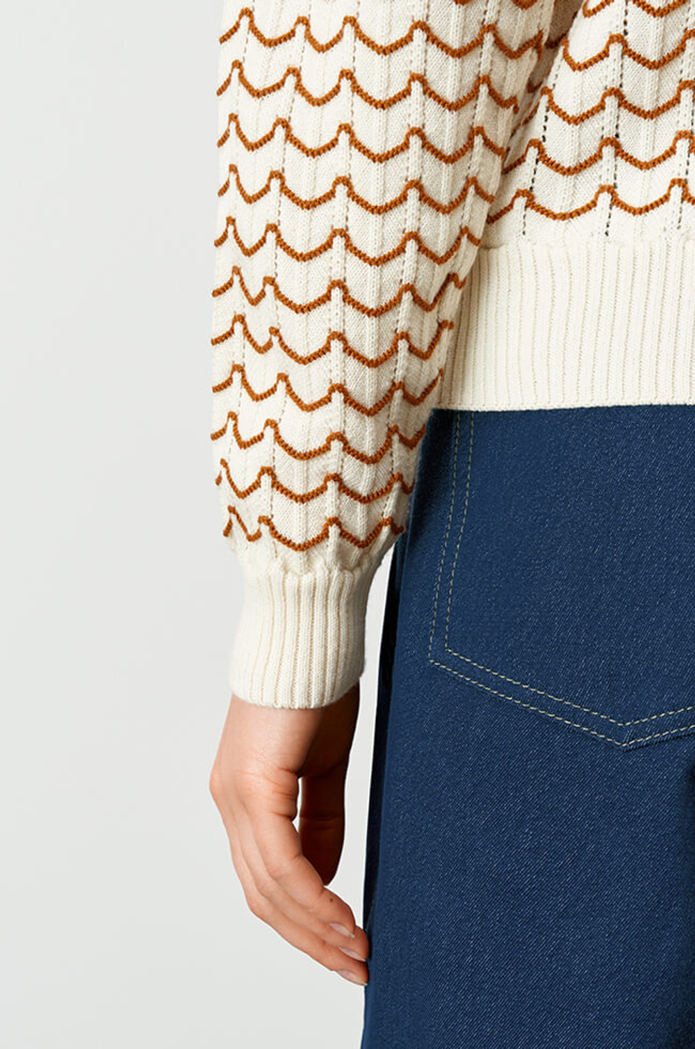 22758 Джемпер женский (молочный / св.каштановый)