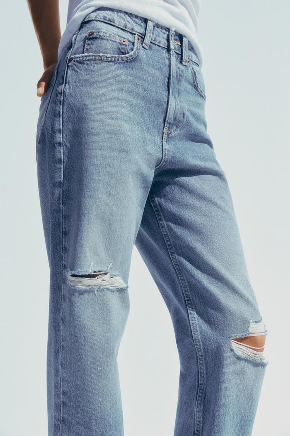 ZARA ДЖИНСЫ TRF MOM FIT С ВЫСОКОЙ ПОСАДКОЙ И РАЗРЕЗАМИ, МОРСКОЙ СИНИЙ