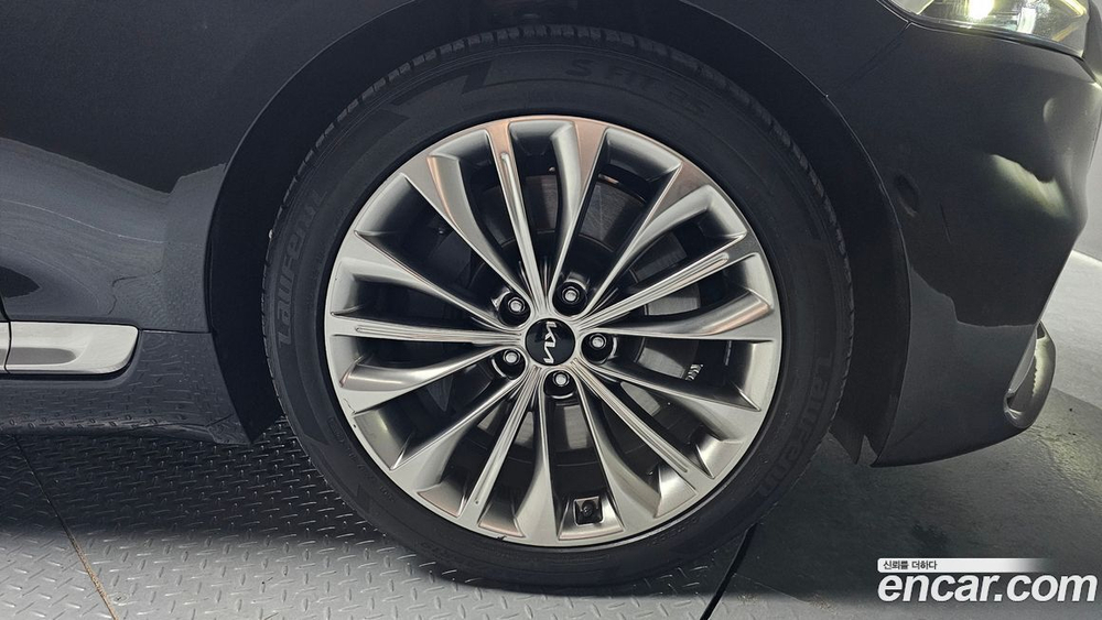 Kia The New K9 (Quoris/K900) 2 Generation 3.3 T-GDI AWD (08.2021)