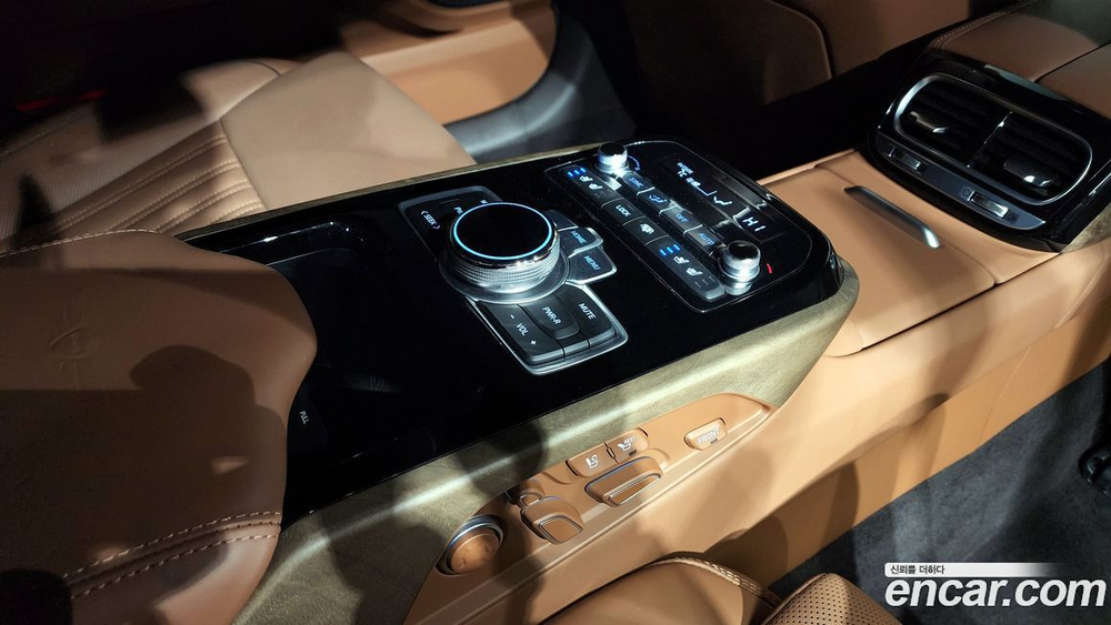 Genesis G90 3.3 T AWD (10.2019)