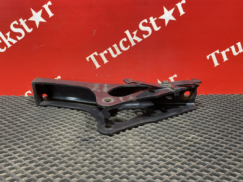 Кронштейн подушки кабины