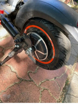 Покрышка литая бескамерная 10 дюймов для электросамоката Kugoo M4 Pro / Max Speed
