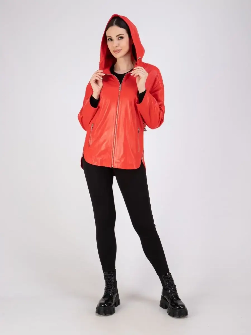Куртка кожаная натуральная оверсайз с капюшоном