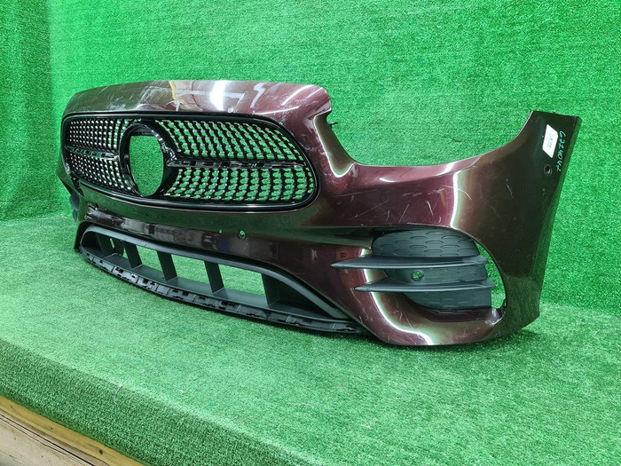 Бампер передний Mercedes E W213 20-23 AMG В сборе