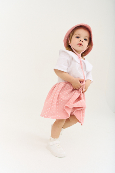 Комплект платье и блумеры из муслина (белый/горошек на розовом)