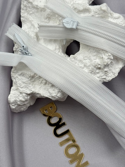 Молния Riri потайная неразъёмная, 3мм, цвет 2101, белый