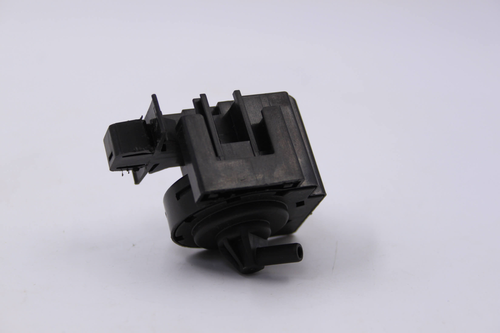 Датчик уровня воды (прессостат) стиральной машины N010410-000034-001