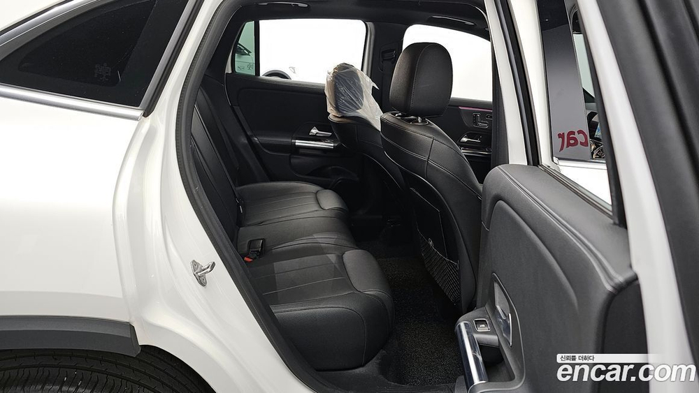 Mercedes-Benz GLA-Class H247 GLA220 (06.2021)