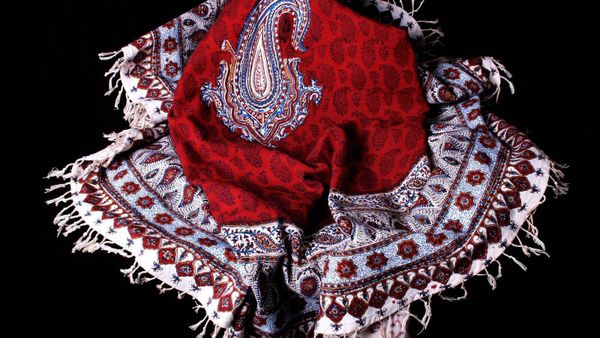 Иранские скатерти каламкари - традиционный сувенир из Ирана