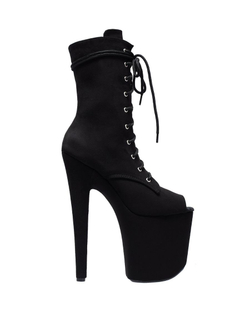 Туфли для танцев SKY HEELS. Ботильоны Тройка, черные, замша. Стрипы подходят как для профессиональных танцевальных выступлений, так и для ярких вечеринок и повседневной носки.