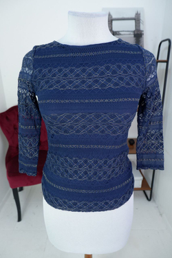 Блузка Exhibit глубокого синего оттенка 42 размер