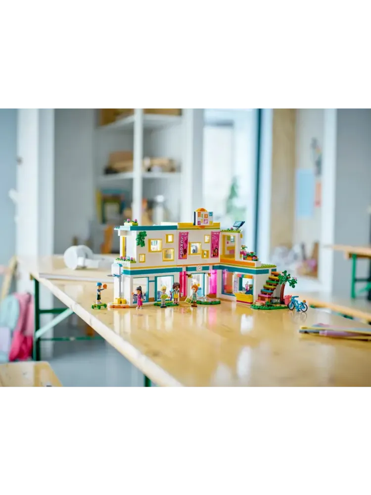Конструктор Friends 41731 Международная школа Хартлейк