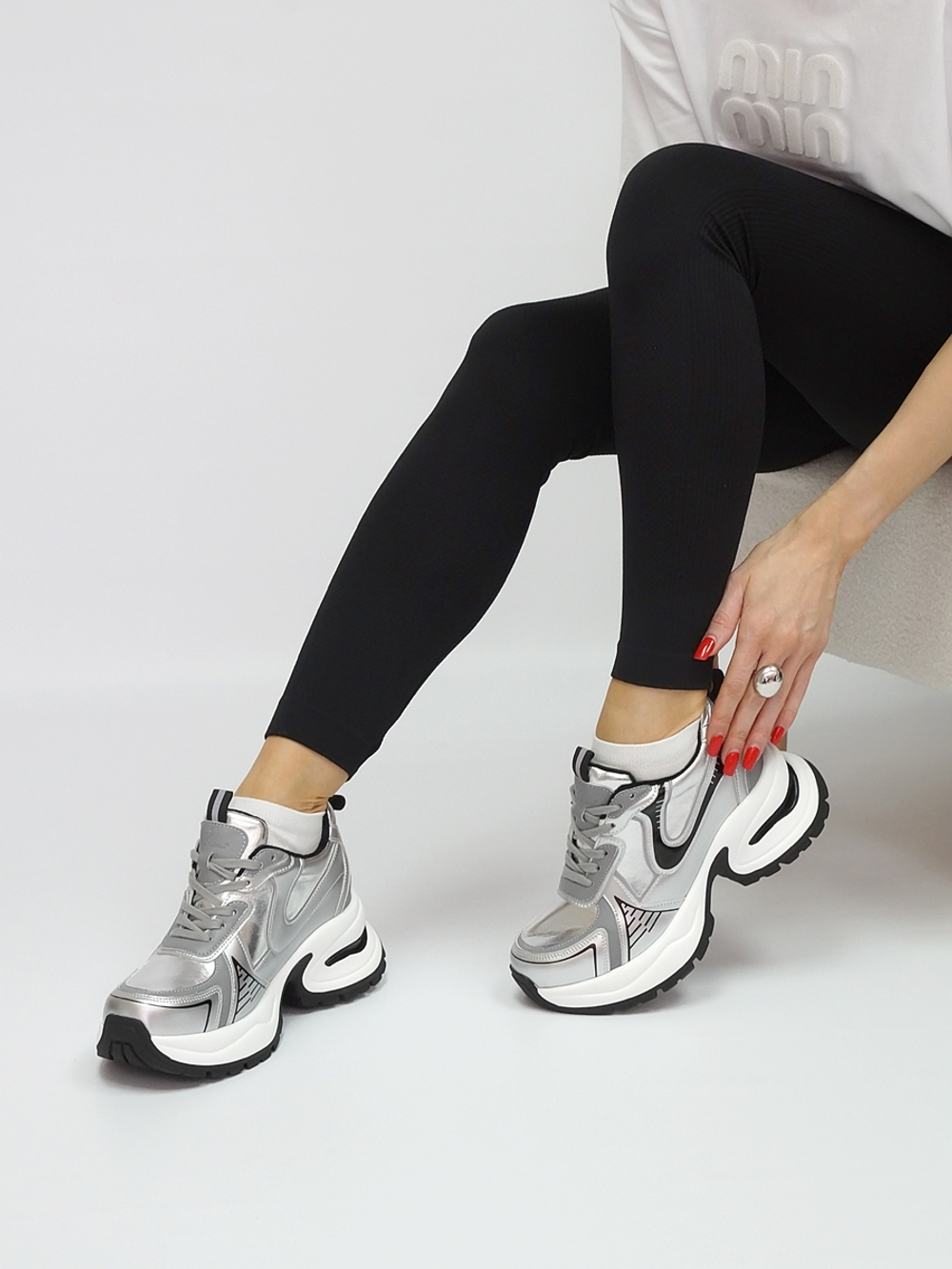 Кроссовки женские демисезонные