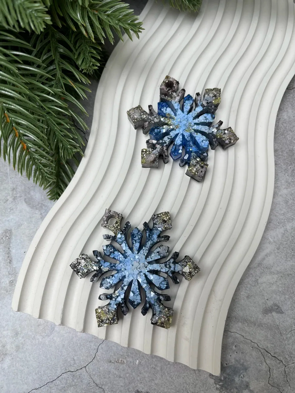 Набор новогодних елочных игрушек Снежинки 2 шт