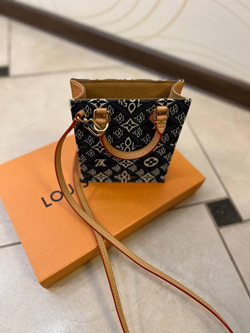 Сумка Louis Vuitton
