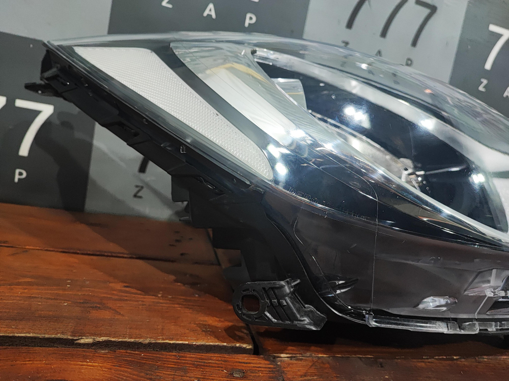 Фара правая Hyundai Solaris 1 10-14 Новая DEPO 2211160RMLDEM2
