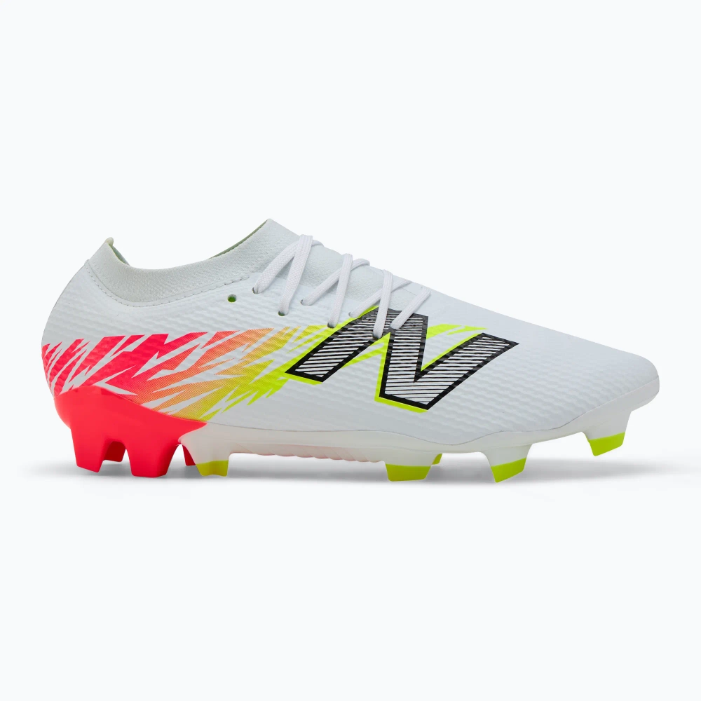 Футбольные бутсы New Balance Furon Team V8 FG white