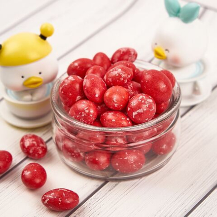 Драже шоколадное с миндалем «Яички малиновые» 0,5 кг