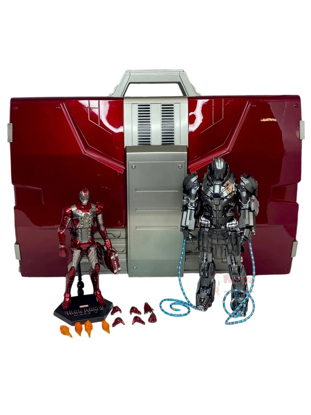 Набор в кейсе Железный человек Iron Man Suitcase Марвел