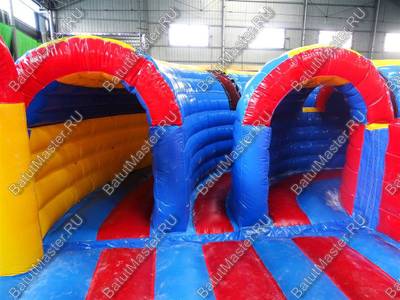 Надувная спортивная полоса препятствий "Бастион" 25*10*5 м