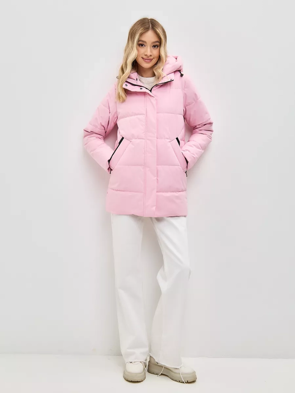 Осенняя куртка с капюшоном