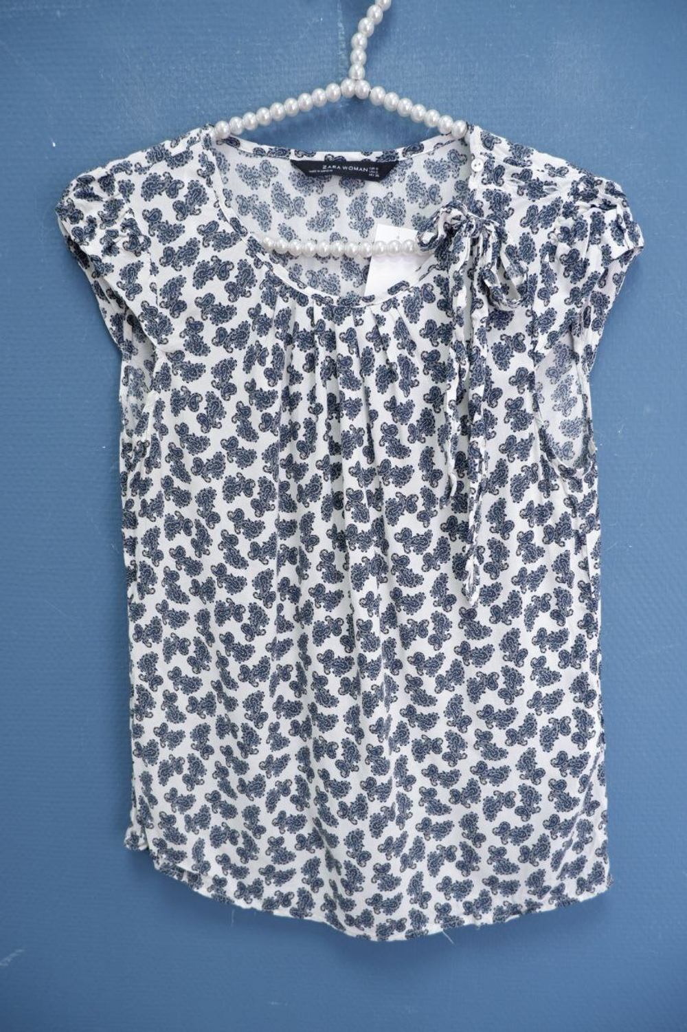 Блуза Zara из вискозы 44 размер