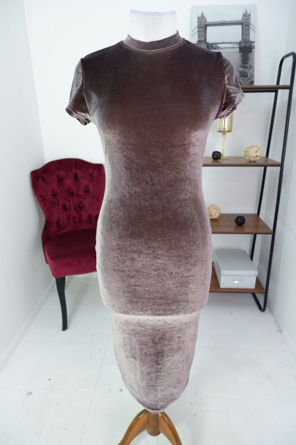 Платье красивое 44 размер