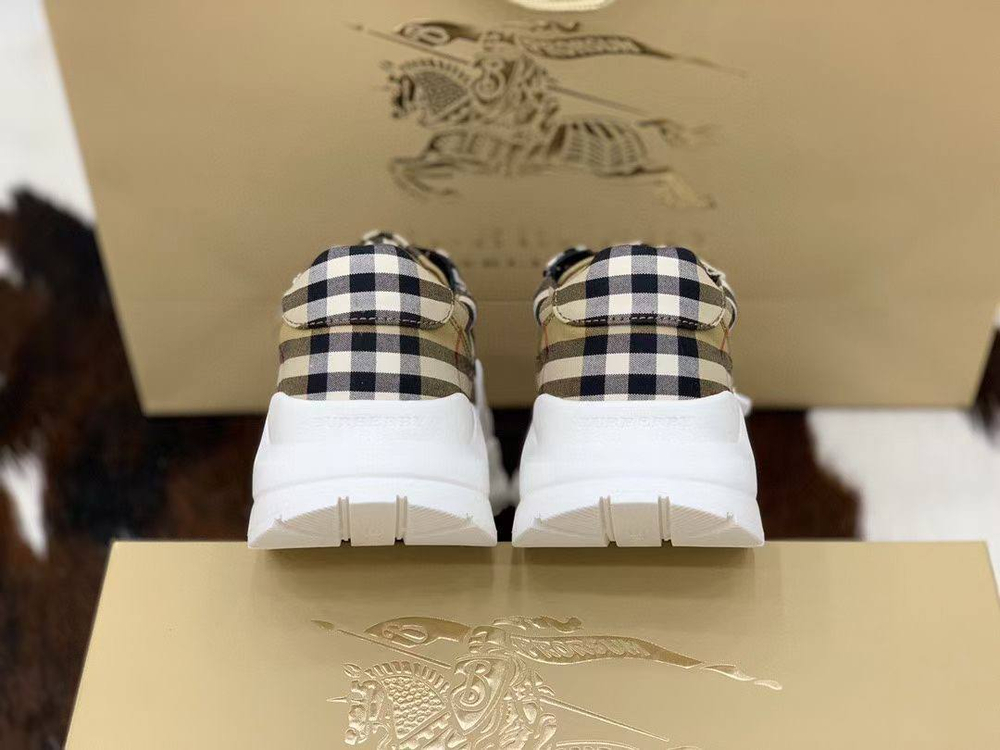 Кроссовки Burberry