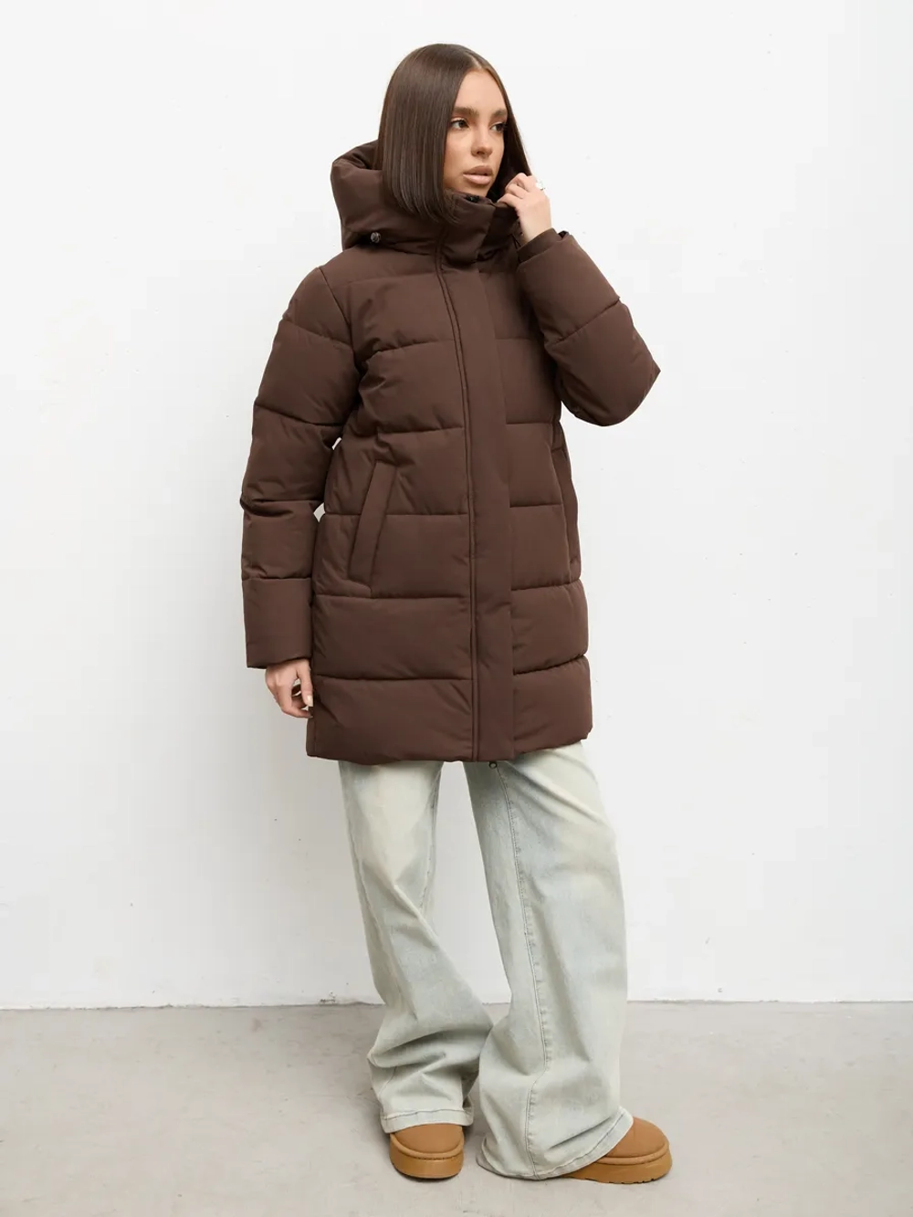 Куртка зимняя удлиненная с капюшоном