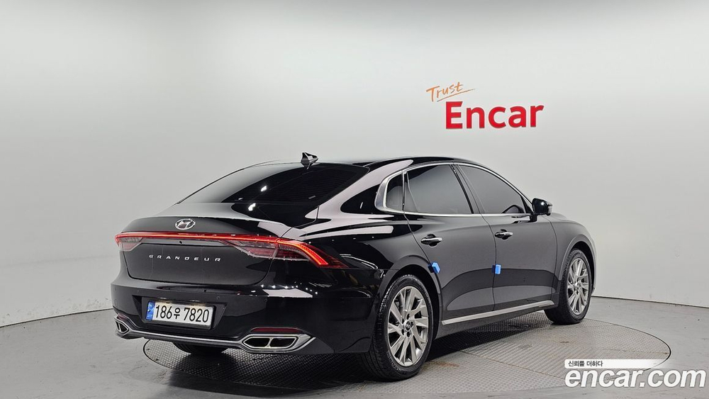 Hyundai The New Grandeur (Azera) IG Hybrid Calligraphy (05.2022)