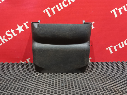 Кожух рулевой колонки нижний