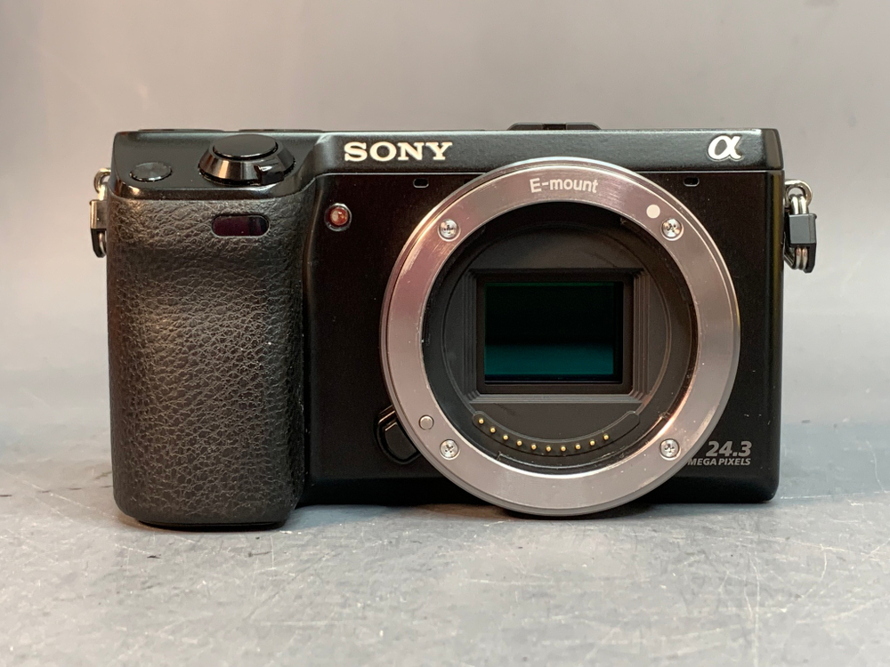 Sony NEX-7 Kit E 3.5-5.6 18-55mm OSS 12.836 кадров