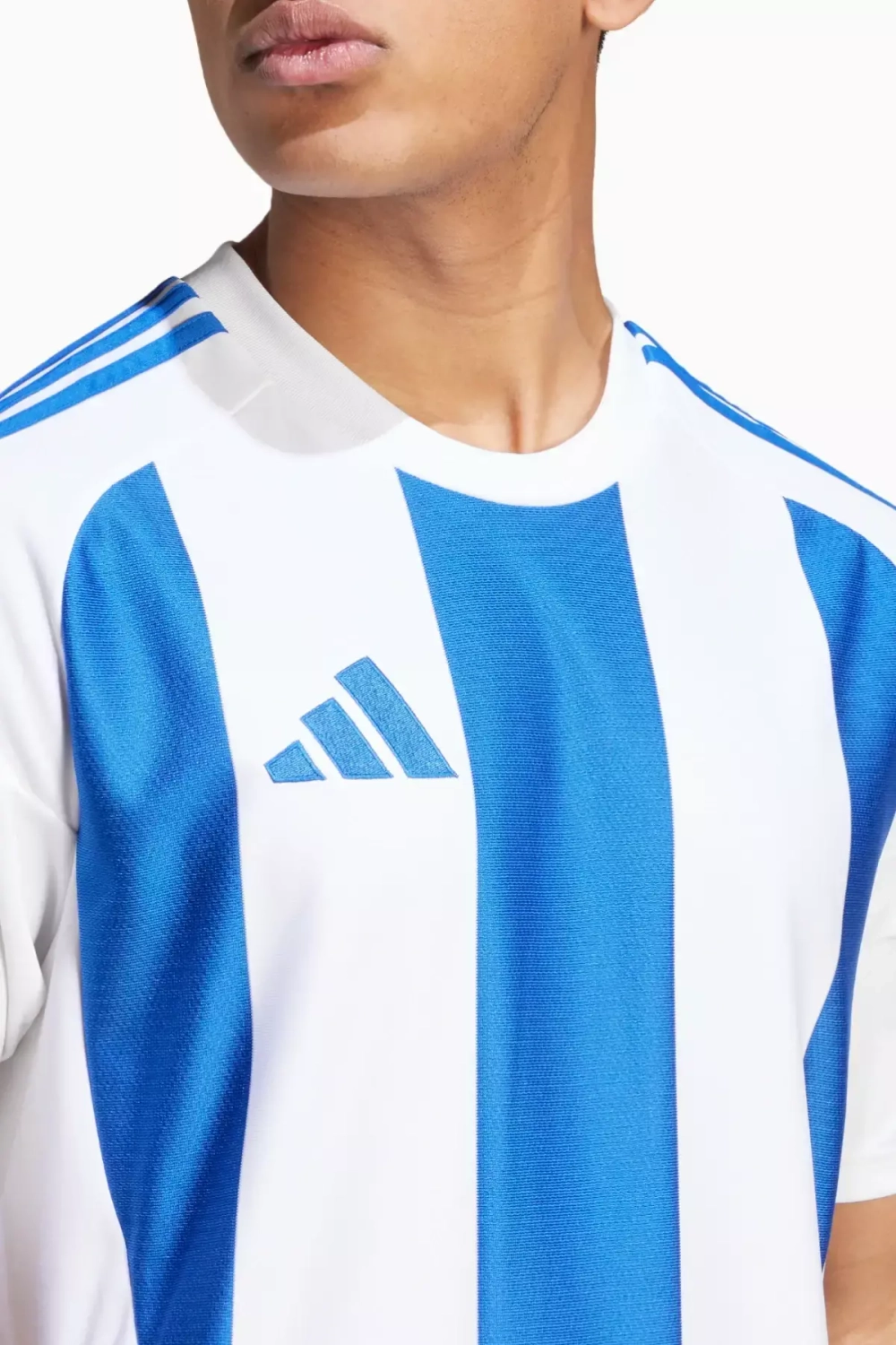 Футболка adidas Striped 24