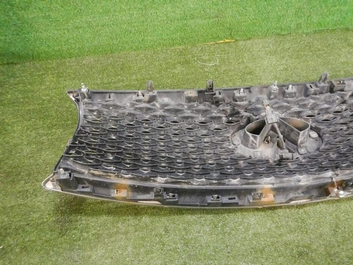 Решетка радиатора Infiniti QX70 (2013-2017)