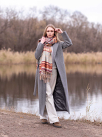 Теплый палантин с орнаментом