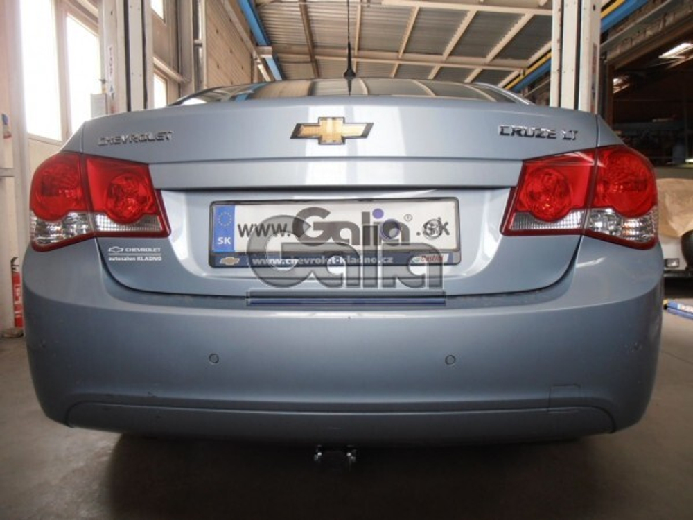 Фаркоп оцинкованный Galia C066A для Chevrolet Cruze седан/хетчбек 2009-2016(паспорт и сертификат в комплекте)(без электрики)