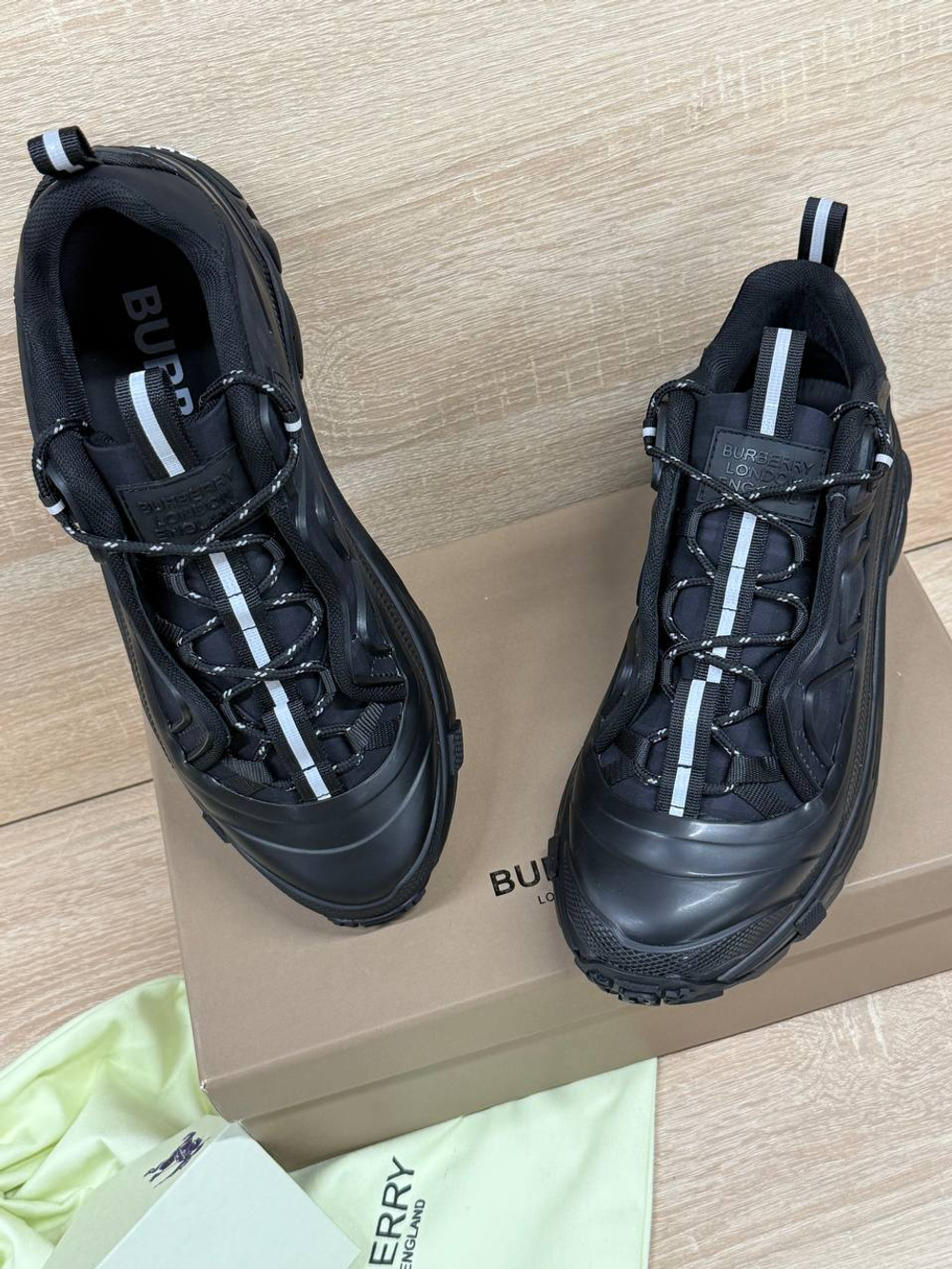 Кроссовки Burberry