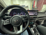 Магнитола для KIA Cerato 4 2018-2024 - Teyes LUX ONE ROUND монитор 12.3" 2K QLED на Android 10, CarPlay, 4G SIM-слот