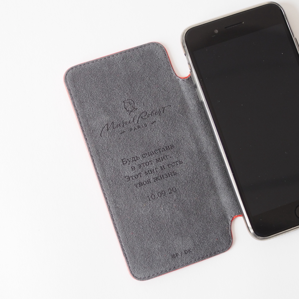 Чехол для iPhone 15 Pro из кожи страуса, черного цвета