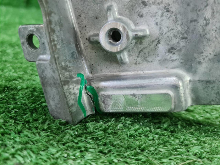 Кронштейн передней панели Mercedes GLC x253 15-22