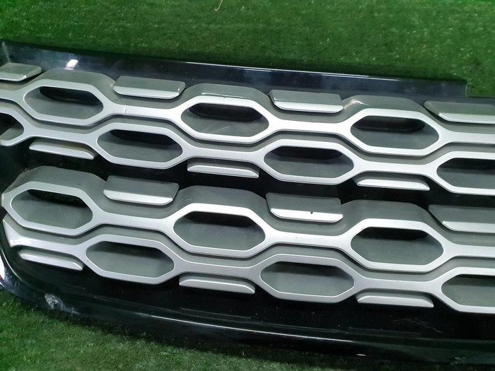 Решетка радиатора Land-Rover Discovery Sport (2019-н.в.)